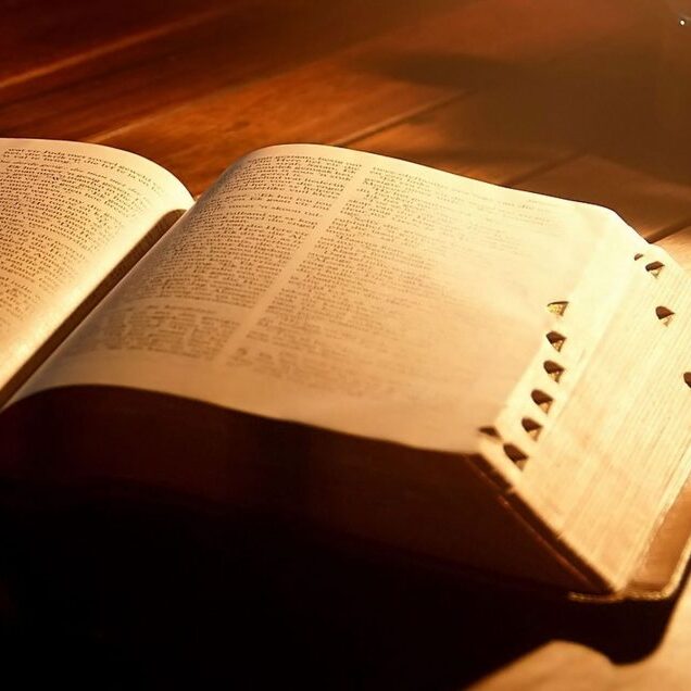 christian-bible-powerpoint-background-848x636